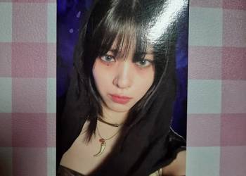 Ryujin photocard (Born to be-> Itzy)