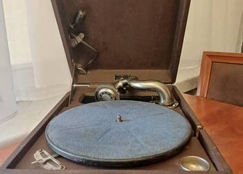Gramofon "Muza" model M-1