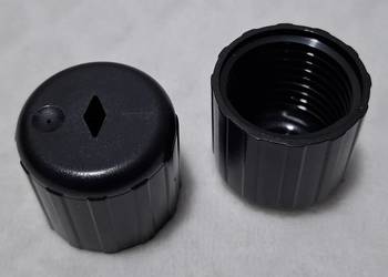 Część 141414, 2szt. Besta, regulator dystans szafki od ściany (IKEA)