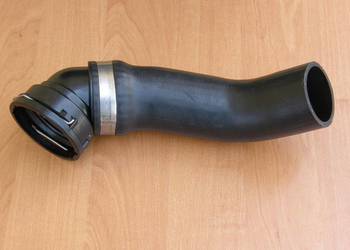 PRZEWÓD WĄŻ TURBO BMW E83 X3 2.0 D 11613401557