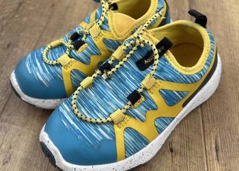 Buty sportowe chłopięce 24
