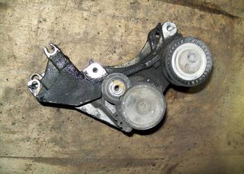 Citroen Peugeot 2.0 HDI Lapa wspornik alternatora