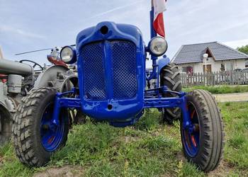 Ciągnik PRL FORD Wyprzedaż Kolekcji  Traktorów Ciagnikow