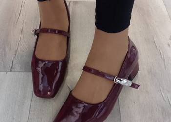 (41) Bordowe czółenka wieczorowe z zapięciem, NOWE