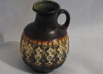 Piękny ceramiczny wazonik niemiecki sygnowany