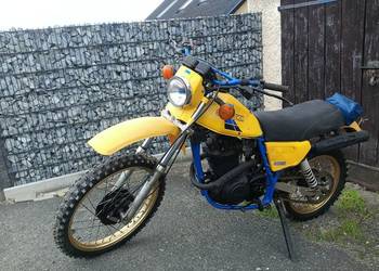 Suzuki dr 500