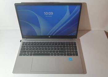 Laptop HP 250 G10