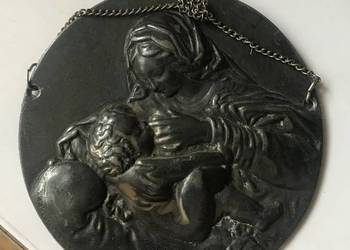 Ryngraf Matka Boska Karmiąca medalion