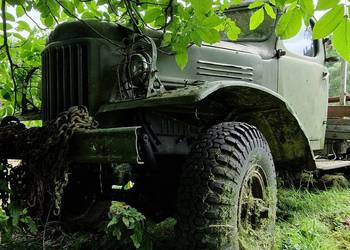 ZIŁ 157 wojskowa ciężarówka