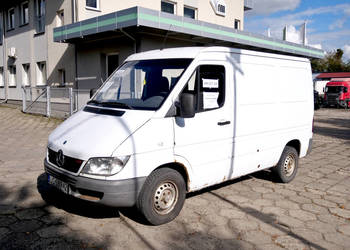 MERCEDES-BENZ SPRINTER 211 CDI