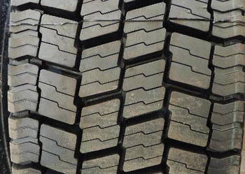 Opona 315/80R22.5 315 80 22.5 bieżnik zimowy