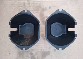 Wewnętrzne plastikowe osłony reflektorów  Fiat 126p Maluch