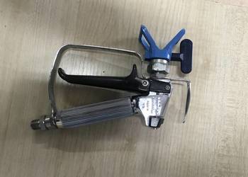 Pistolet lakierniczy LARIUS AT250