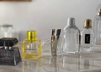 Flakony po damskich perfumach