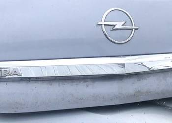 listwa klapy tył chrom Opel Astra h hb 5d