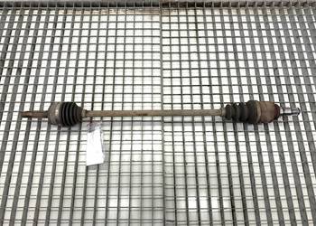 PÓŁOŚ PRAWY PRZÓD TOYOTA AYGO I 1.0 68KM 05-14 PRZEGUB