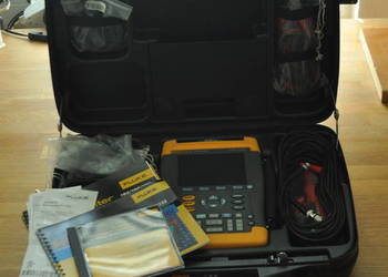 Fluke 199 przenośny Oscyloskop (ScopeMeter)
