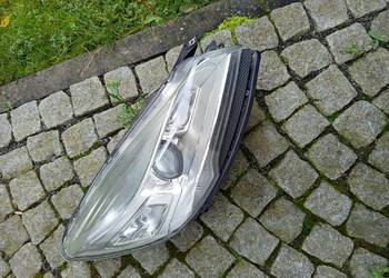 Reflektor prawy Kuga 2 Xenon skrętny orginalny