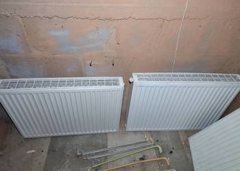 Sprzedam kaloryfery C.O. 2x 80/60, 160/40 Purmo cv22 zasilane dół lub bok