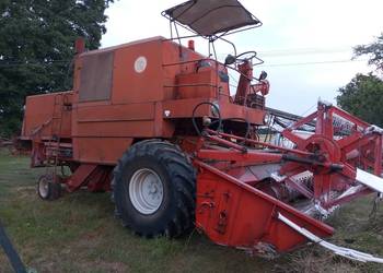 Kombajn bizon super z056