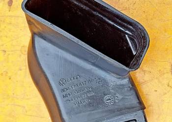 AUDI A4 B5 1.6  DOLOT WLOT POWIETRZA 8D0129617B