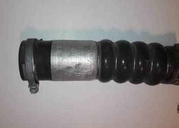 PRZEWÓD RURA INTERCOOLERA FORD FIESTA 8V516N650AC