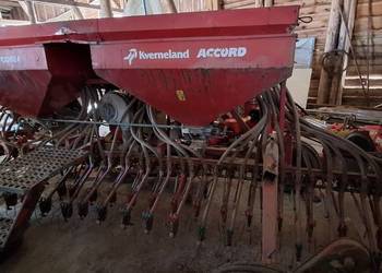 Siewnika Kverneland Accord Pneumatic DT 6 m