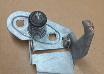 Bmw 3 E36 zamek maski