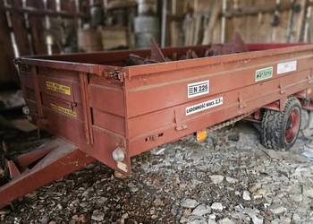 Rozrzutnik przyczepa Warfama N226 2,5t