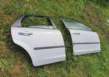 Drzwi prawe przód tył Ford Focus mk2 srebrne
