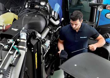 Naprawy ciągników Landini McCormick sadowniczych i rolniczych - mechanik