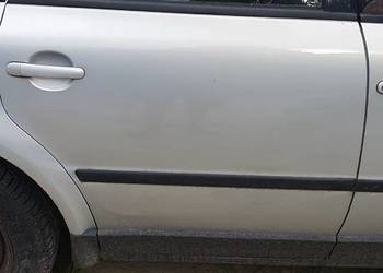 passat b5 drzwi prawy tył LB7Ż