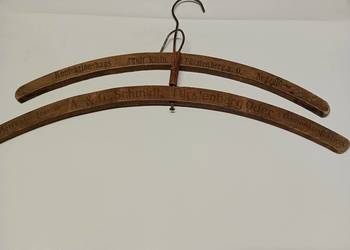 Sprzedam dwa przedwojenne wieszaki Sprzedam dwa przedwojenne wieszaki