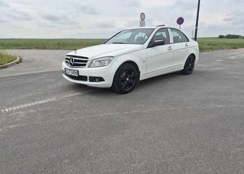 Mercedes w204 sedan