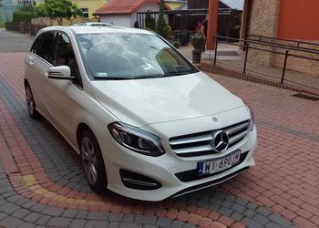 Mercedesa Benz b180