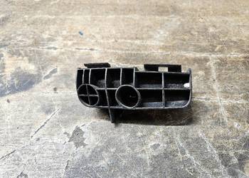 TOYOTA AURIS I ŚLIZG PRAWY ZDERZAKA TYŁ 52536-02040