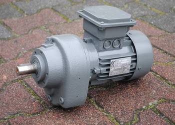 Motoreduktor kołnierzowy 0.18kw. 86obr.  NORD