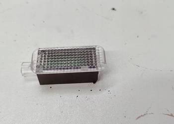 LAMPKA OŚWIETLENIE KABINY AUDI LED 4E0947415A