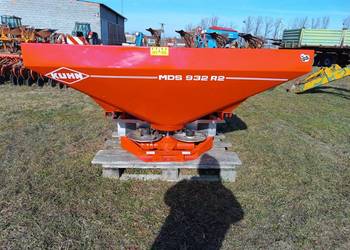 rozsiewacz nawozu Kuhn Rauch MDS 932 r2