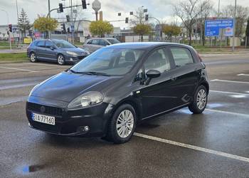 Sprzedam Fiata grande punto z 2008 roku