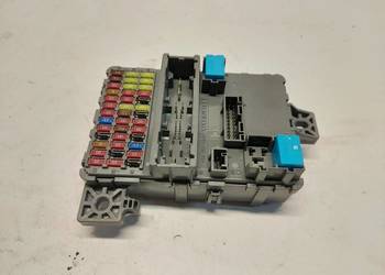 Honda HR-V III eHEV, 2022r SKRZYNKA BEZPIECZNIKÓW 3M0-J112