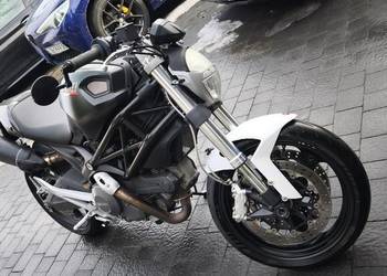 Ducati Monster 696