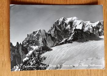 WIDOK NA PUNTA HELBRONNER SZCZYT W MASYWIE MONT BLANC