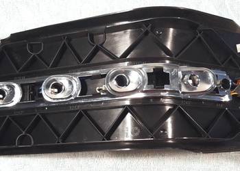 WKŁAD NA ŻARÓWKI PRAWY TYŁ MERCEDES SL R129 A1298200477