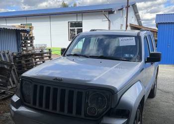 Jeep Liberty Sport 2012 3.7 V6 USZKODZONY