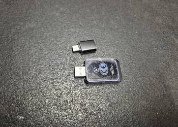 Bezprzewodowy adapter Carplay dla Apple/Android