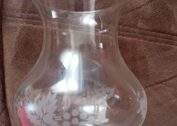 Pięknie zdobiony klosz do lampy - komin