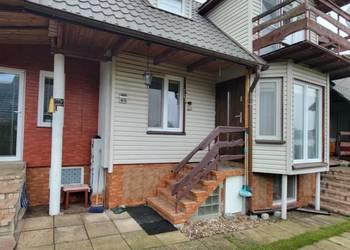 Dom na sprzedaż z własna linią brzegowaą