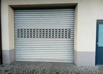 Brama garażowa przemysłowa