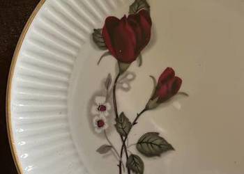 Spodek po filiżankę. Syg. Chodzież. Made in Poland. Róża Spodek po filiżankę. Syg. Chodzież. Made in Poland. Róża